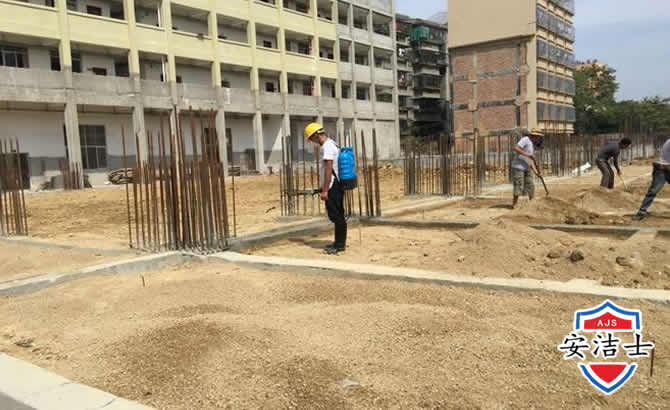 松阳学校机关防治白蚁